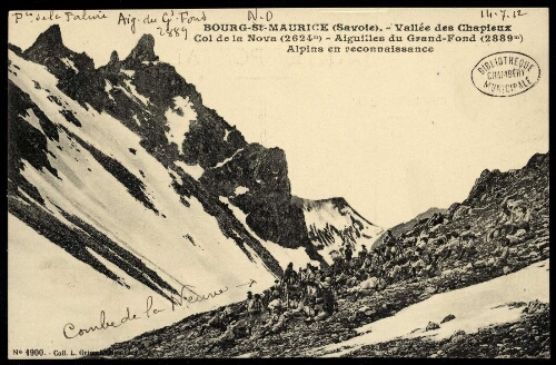 Vallée des Chapieux. Col de la Nova. Aiguilles du Grand-Fond. Alpins en reconnaissance