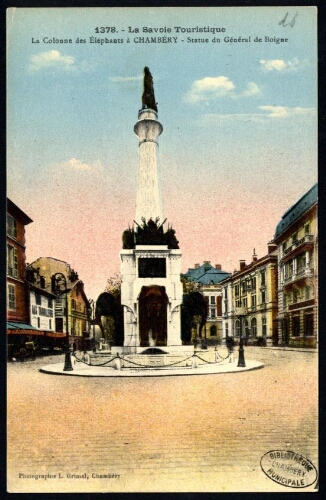 La colonne des Éléphants à Chambéry et la statue du Général de Boigne