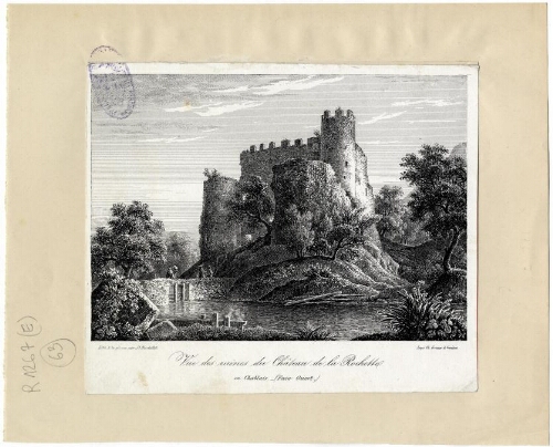 Vue des ruines du château de la Rochette en Chablais