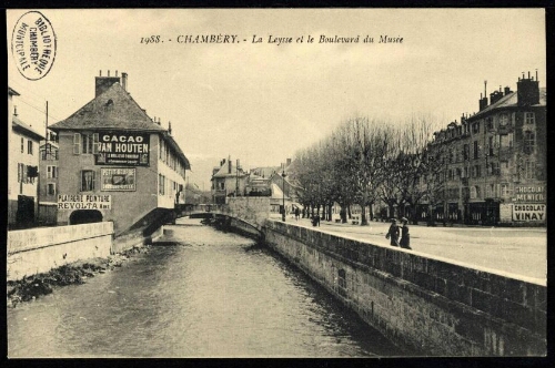 Chambéry. La Leysse et le Boulevard du Musée