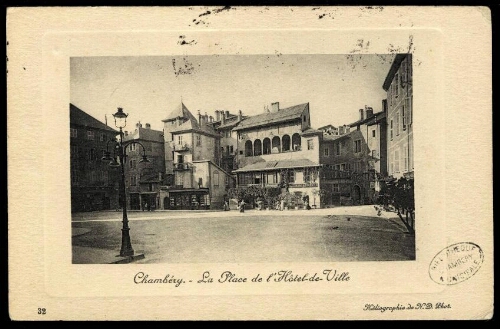 Chambéry. La Place de l'Hôtel-de-Ville